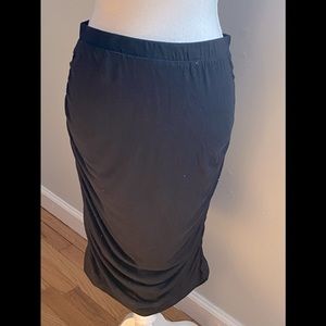 LA Relaxed Black Skirt with Side Ruching Size Small